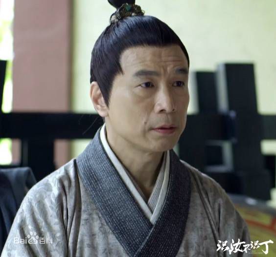 李天柱(Li Tianzhu)在《识汝不识丁》中饰演“老陶”中的