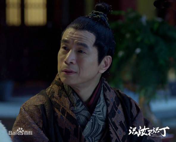 李天柱(Li Tianzhu)在《识汝不识丁》中饰演“老陶”中的