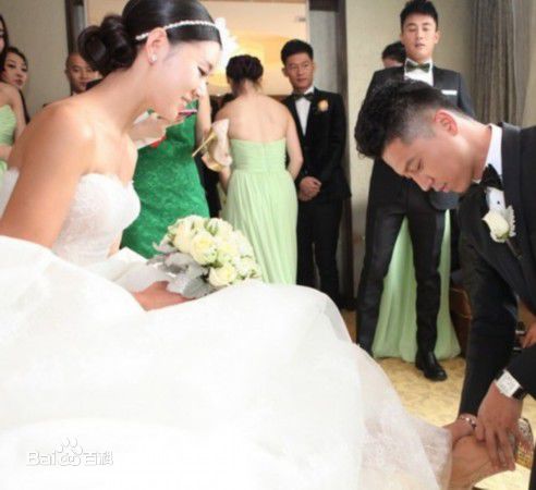 李小萌(Annabel Lee)结婚照图片图集