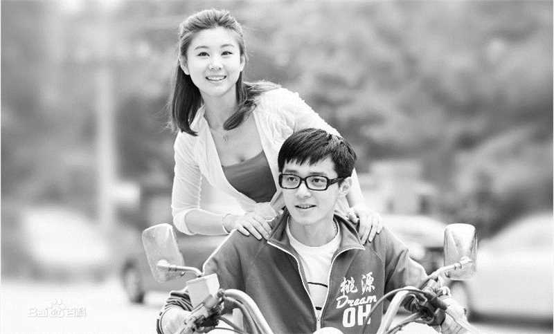 李小萌(Annabel Lee)2011年《第一次亲密接触》剧照