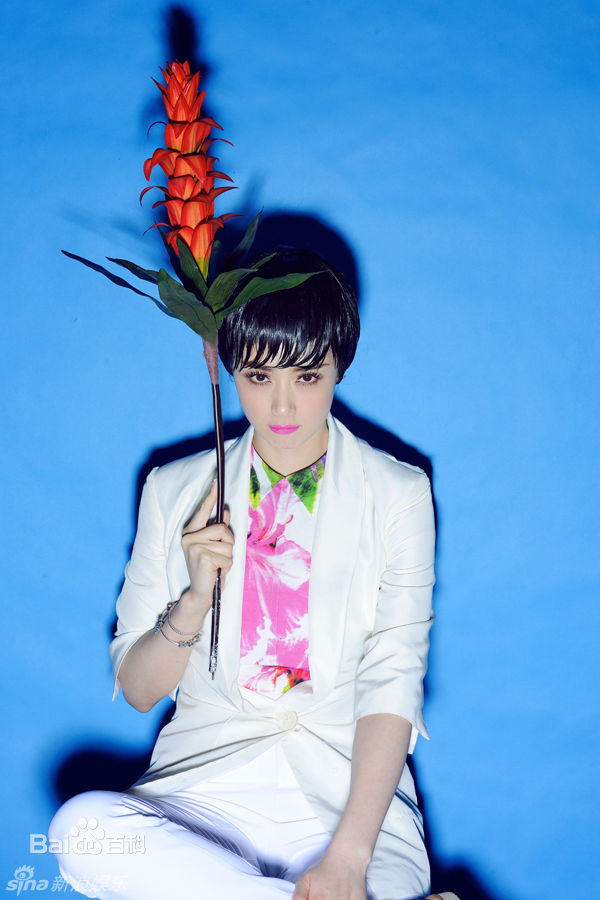 蒋欣(Rulu)精选其他杂志图册