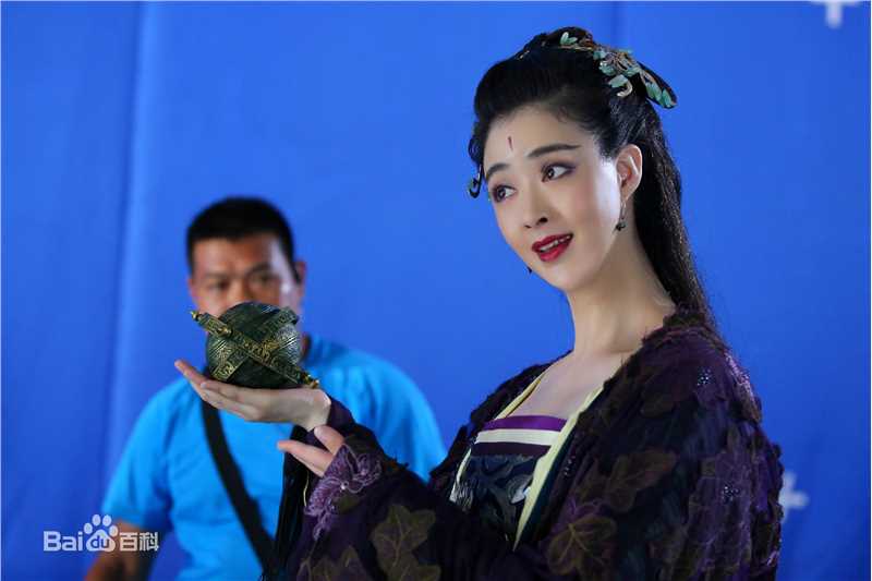 最全蒋欣(Rulu)在《花千骨》夏紫薰中的壁纸