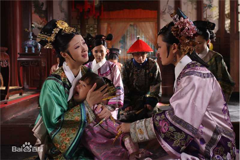 最新蒋欣(Rulu)在《甄嬛传》华妃中的壁纸