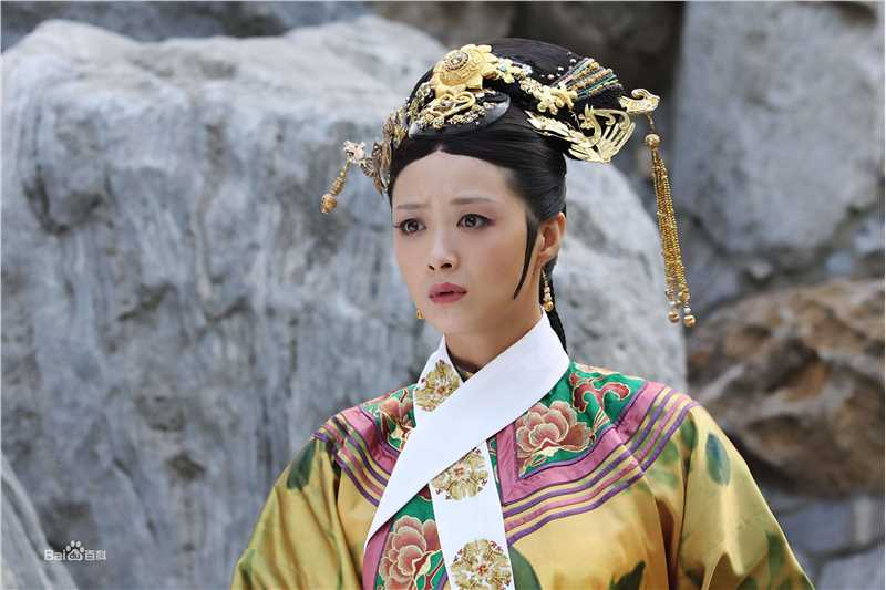 最新蒋欣(Rulu)在《甄嬛传》华妃中的壁纸