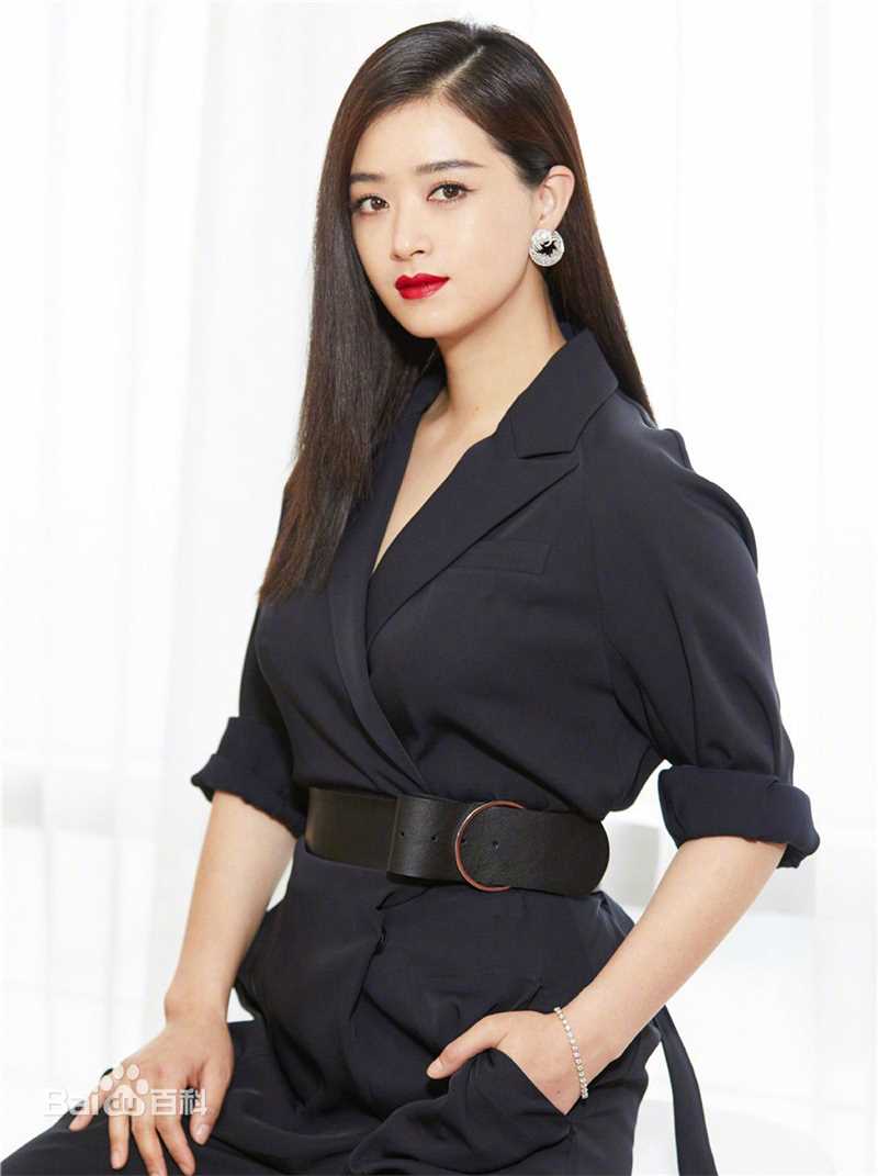 蒋欣(Rulu)出席活动生活照