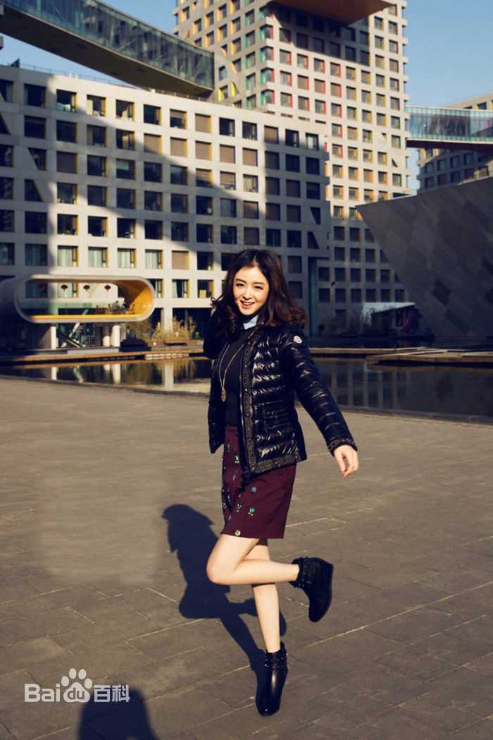 蒋欣(Rulu)街拍图册