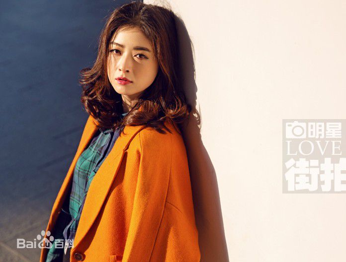 蒋欣(Rulu)街拍图册