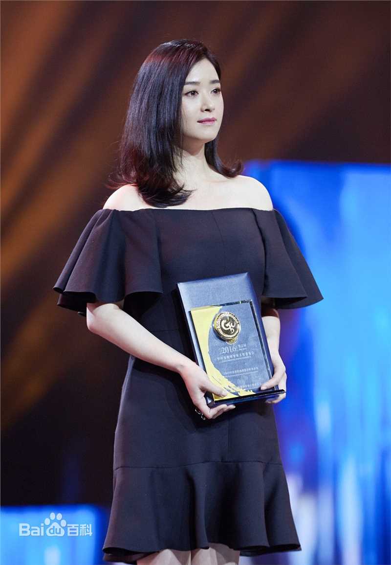 蒋欣(Rulu)荣誉时刻性感图片图集