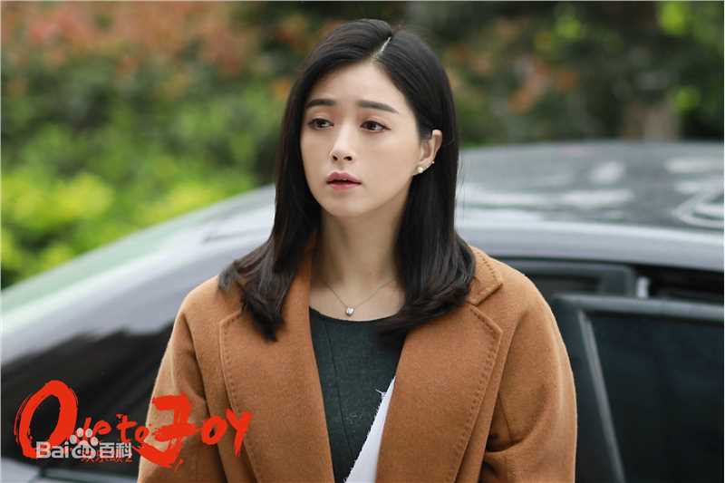 蒋欣(Rulu)在《欢乐颂2》樊胜美中的