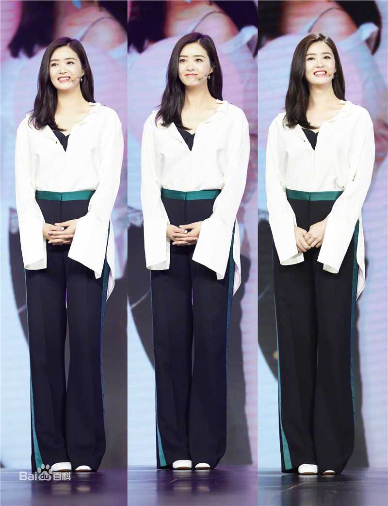 精选蒋欣(Rulu)在《欢乐颂2》开播盛典中的图册