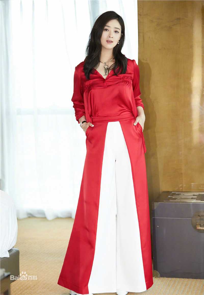 精选蒋欣(Rulu)在《欢乐颂2》开播盛典中的图册