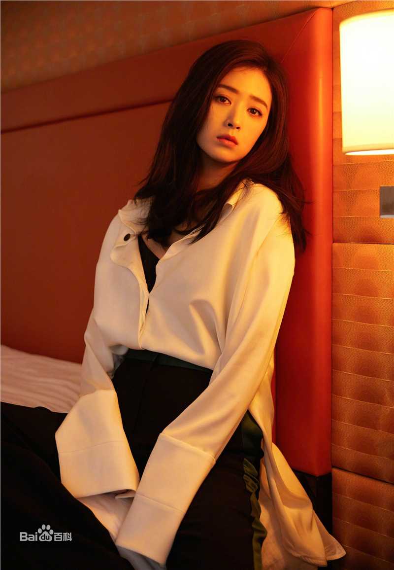 精选蒋欣(Rulu)在《欢乐颂2》开播盛典中的图册