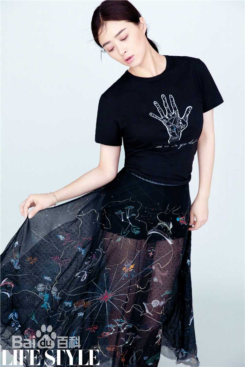 蒋欣(Rulu)精品购物指南性感图片图集