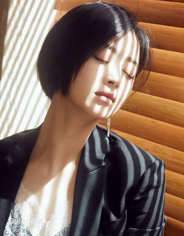 最新蒋欣(Rulu)壁纸