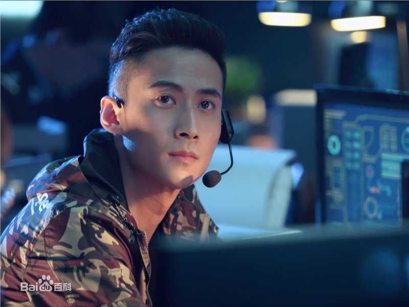 《守卫者-浮出水面》饰演江源