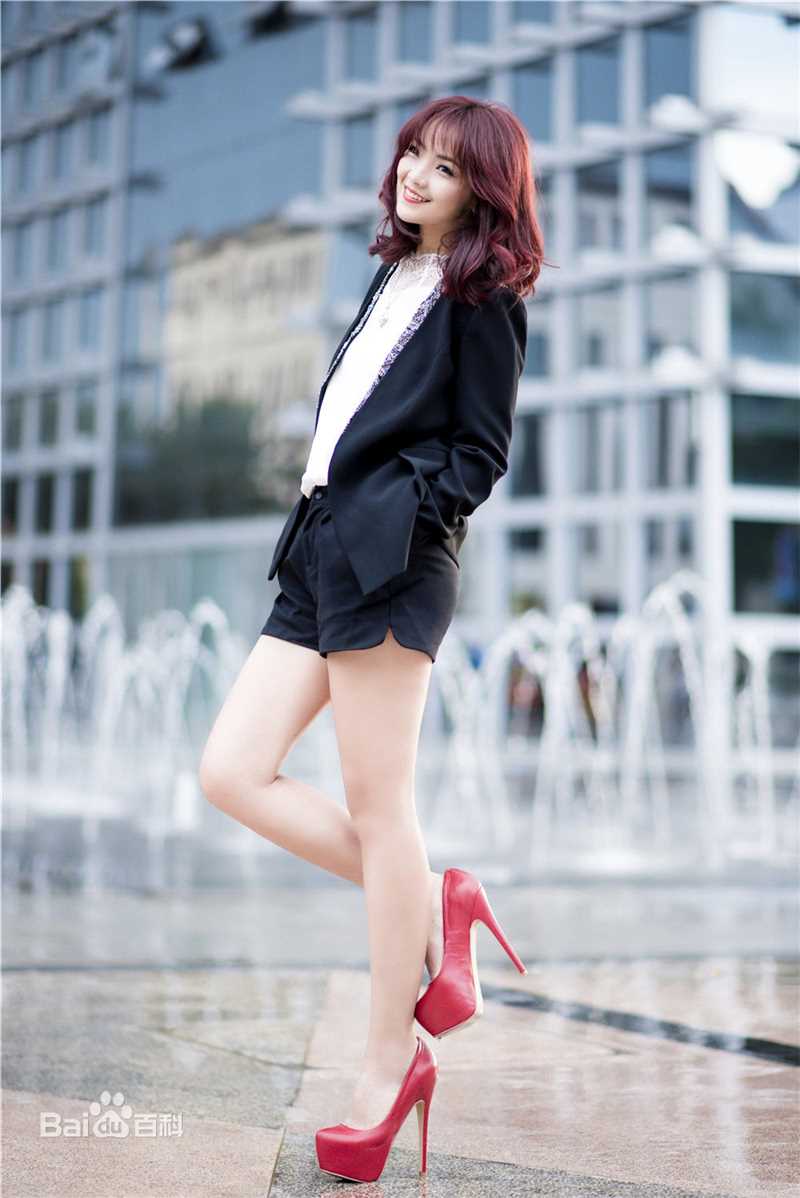 斯琴高丽(si qin gao li)前后照片