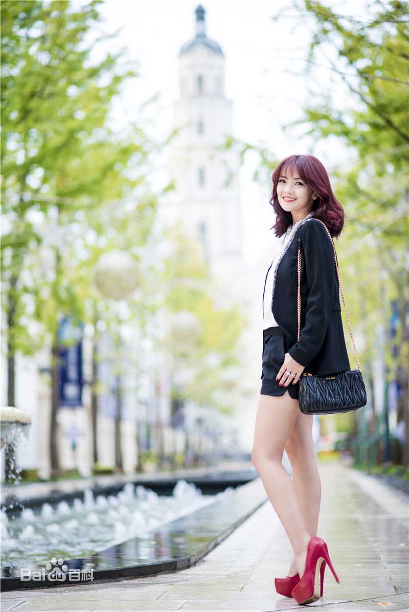 斯琴高丽(si qin gao li)前后照片