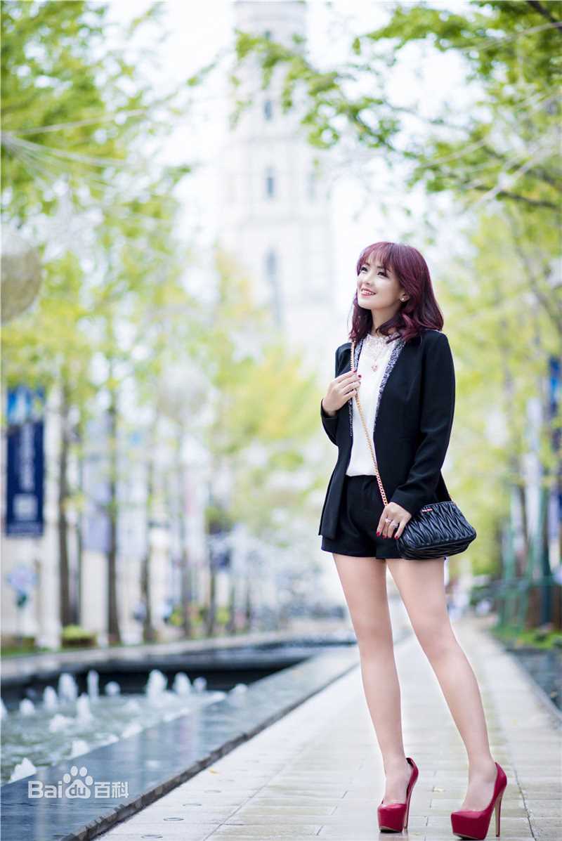 斯琴高丽(si qin gao li)前后照片