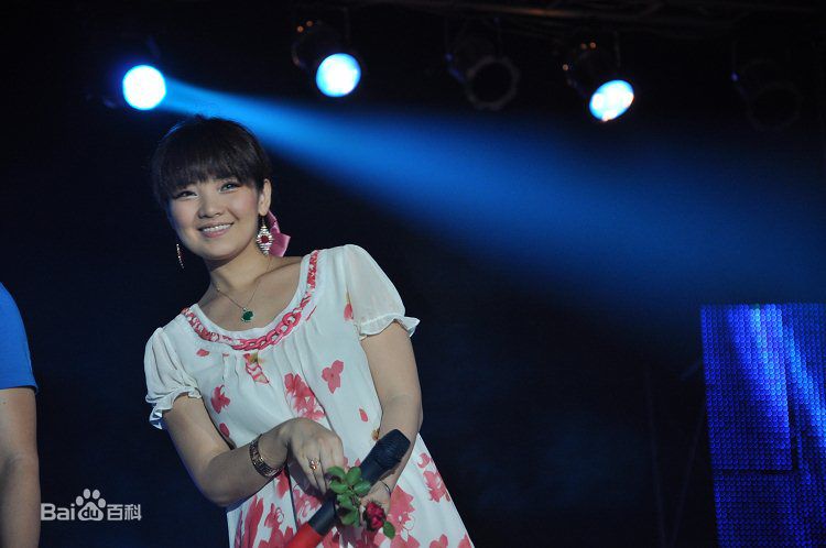 斯琴高丽(si qin gao li)2010.07.23 淄博嘉年华活动前后照片