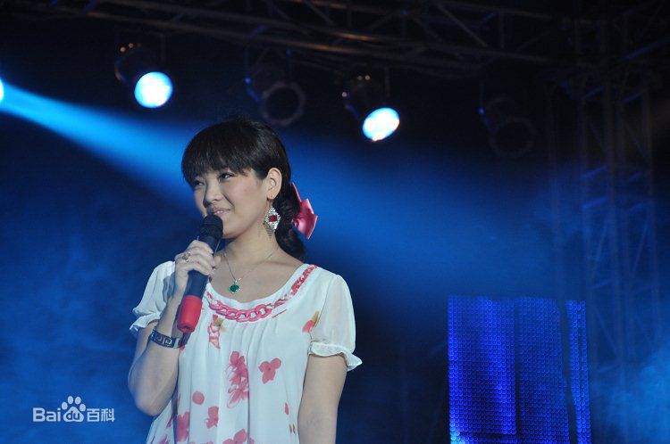 斯琴高丽(si qin gao li)2010.07.23 淄博嘉年华活动前后照片