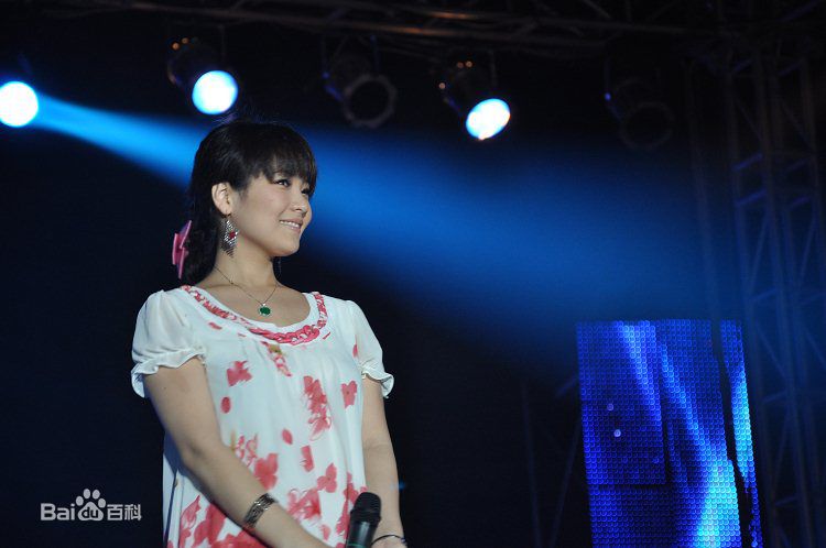 斯琴高丽(si qin gao li)2010.07.23 淄博嘉年华活动前后照片