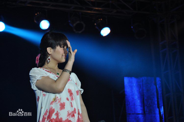 斯琴高丽(si qin gao li)2010.07.23 淄博嘉年华活动前后照片