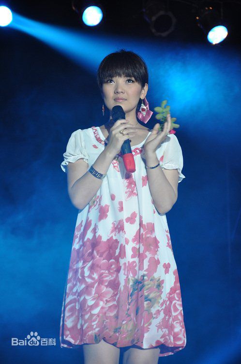 斯琴高丽(si qin gao li)2010.07.23 淄博嘉年华活动前后照片