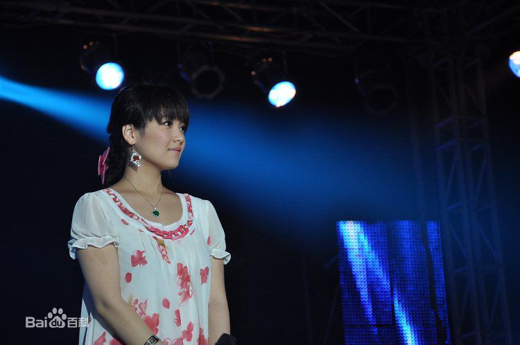 斯琴高丽(si qin gao li)2010.07.23 淄博嘉年华活动前后照片