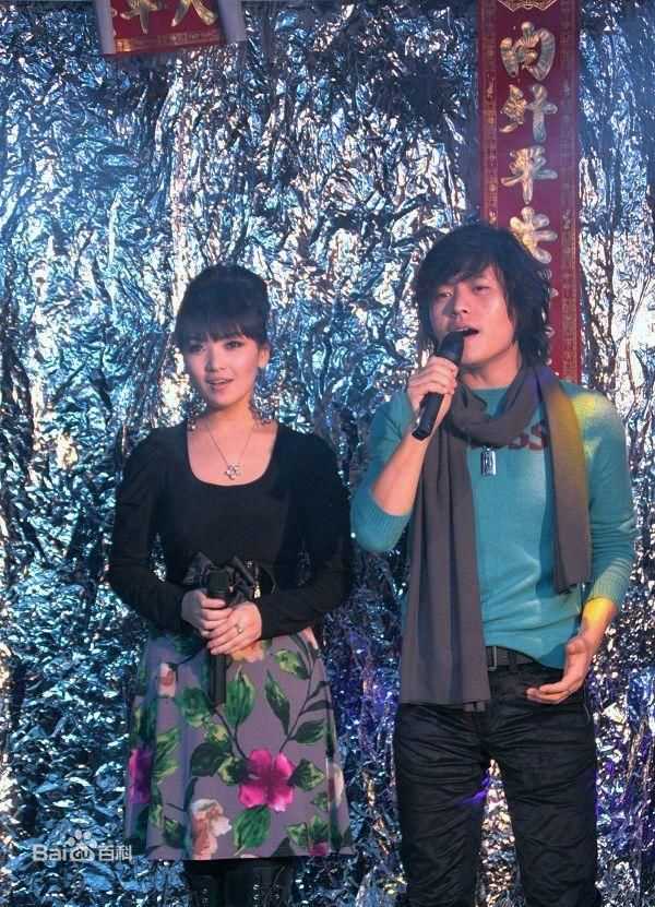 斯琴高丽(si qin gao li)专辑及演出照片素颜照相册