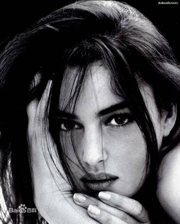 莫妮卡·安娜·玛丽亚·贝鲁奇(Monica Anna Maria Bellucci)莫妮卡·贝鲁奇性感图片图集