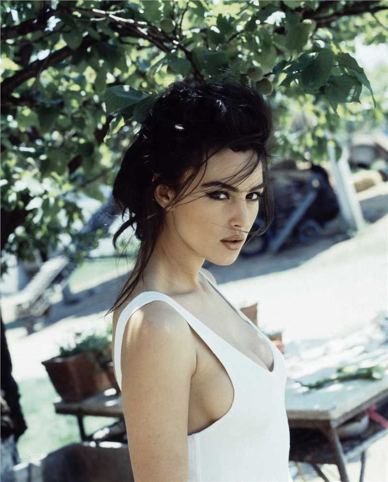 莫妮卡·安娜·玛丽亚·贝鲁奇(Monica Anna Maria Bellucci)莫妮卡·贝鲁奇性感图片图集