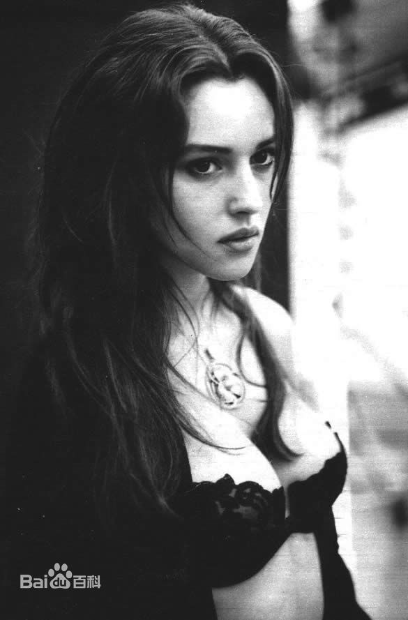 高清莫妮卡·安娜·玛丽亚·贝鲁奇(Monica Anna Maria Bellucci)精彩图册1