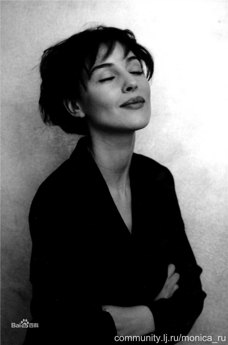 精选莫妮卡·安娜·玛丽亚·贝鲁奇(Monica Anna Maria Bellucci)莫妮卡·贝鲁奇精彩图册