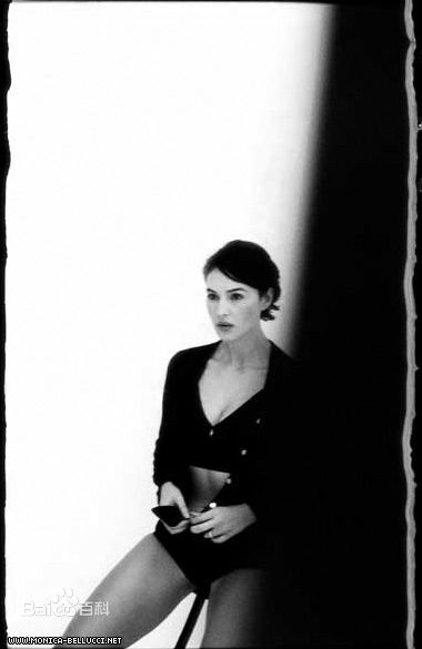 高清莫妮卡·安娜·玛丽亚·贝鲁奇(Monica Anna Maria Bellucci)精彩图册3