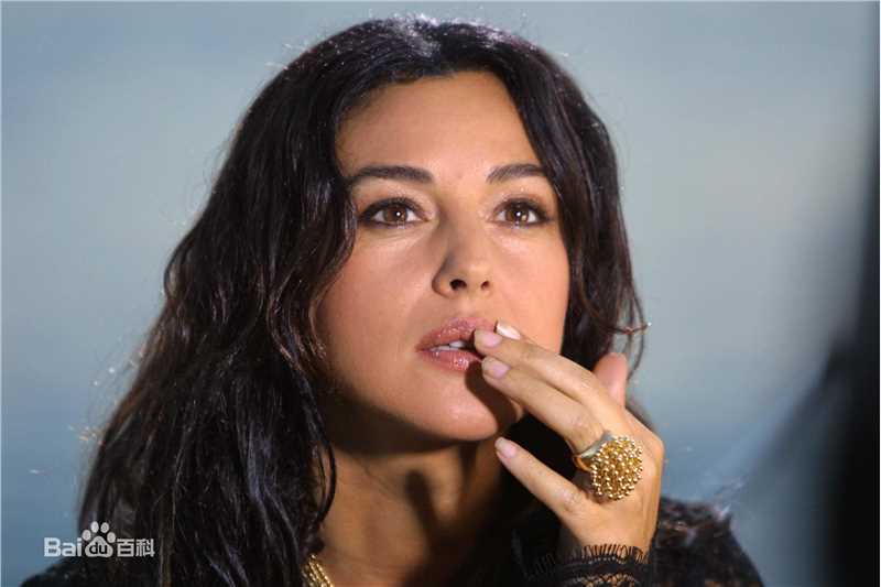 精选莫妮卡·安娜·玛丽亚·贝鲁奇(Monica Anna Maria Bellucci)莫妮卡·贝鲁奇精彩图册