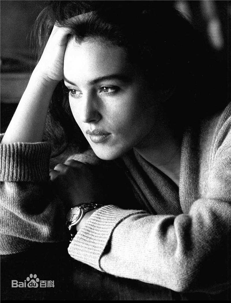 精选莫妮卡·安娜·玛丽亚·贝鲁奇(Monica Anna Maria Bellucci)莫妮卡·贝鲁奇精彩图册