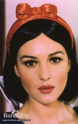 最全莫妮卡·安娜·玛丽亚·贝鲁奇(Monica Anna Maria Bellucci)精彩图册5