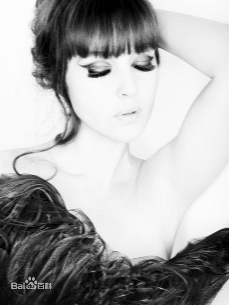 精选莫妮卡·安娜·玛丽亚·贝鲁奇(Monica Anna Maria Bellucci)精彩图册5