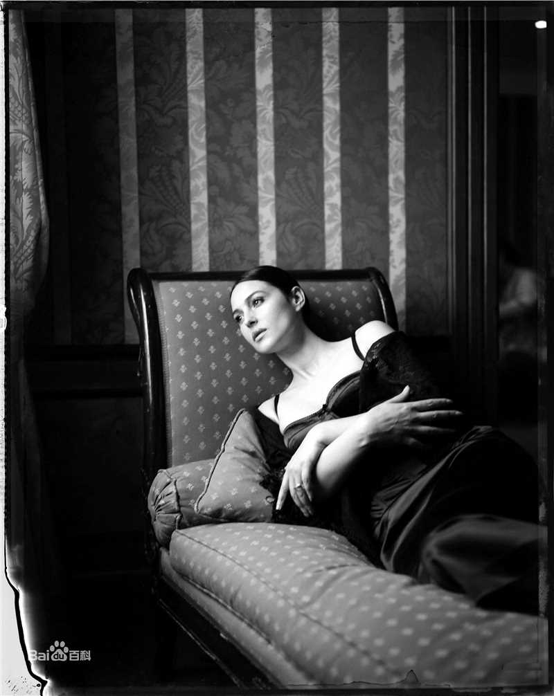 最新莫妮卡·安娜·玛丽亚·贝鲁奇(Monica Anna Maria Bellucci)莫妮卡·贝鲁奇精彩图册