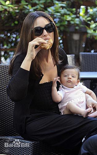 精选莫妮卡·安娜·玛丽亚·贝鲁奇(Monica Anna Maria Bellucci)精彩图册4