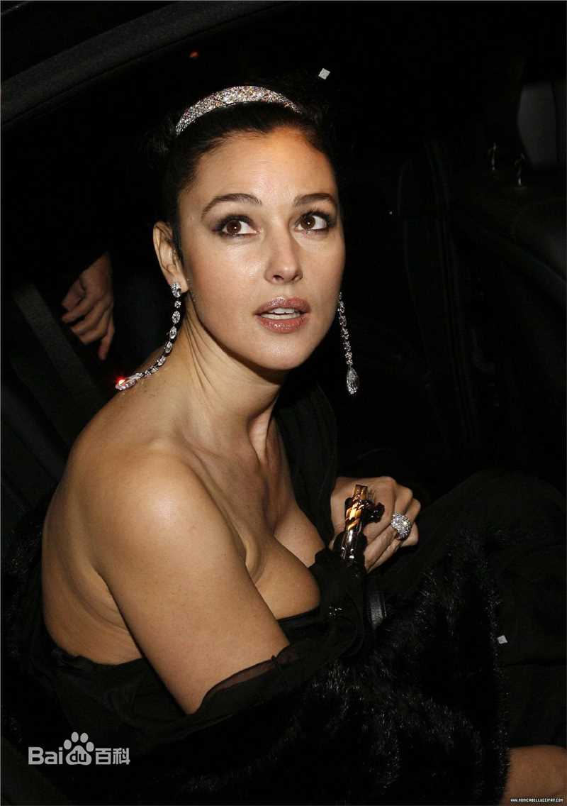 最全莫妮卡·安娜·玛丽亚·贝鲁奇(Monica Anna Maria Bellucci)精彩图册4