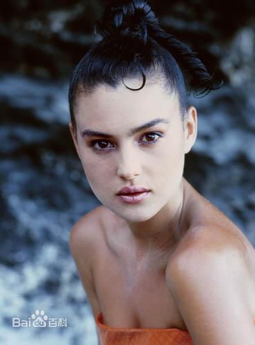 最全莫妮卡·安娜·玛丽亚·贝鲁奇(Monica Anna Maria Bellucci)精彩图册4