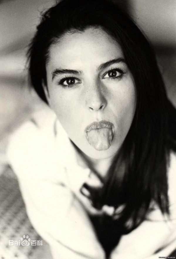 精选莫妮卡·安娜·玛丽亚·贝鲁奇(Monica Anna Maria Bellucci)精彩图册2