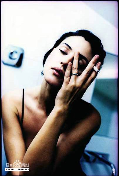 精选莫妮卡·安娜·玛丽亚·贝鲁奇(Monica Anna Maria Bellucci)精彩图册3