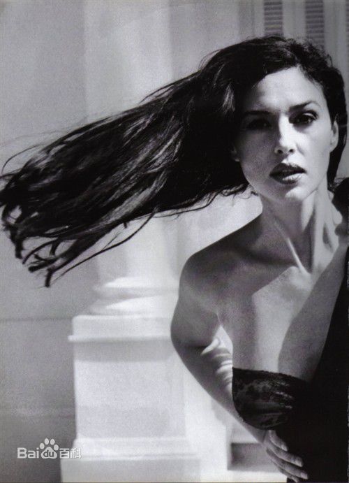 最新莫妮卡·安娜·玛丽亚·贝鲁奇(Monica Anna Maria Bellucci)莫妮卡·贝鲁奇精彩图册