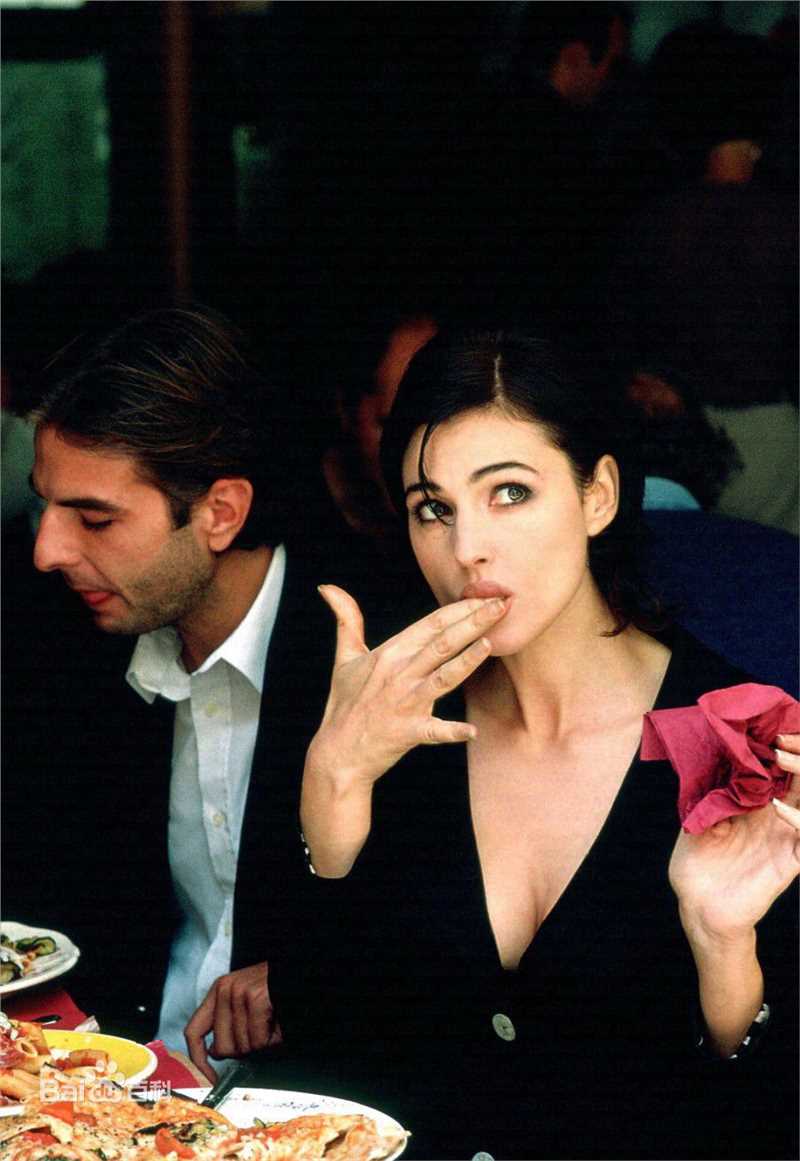 高清莫妮卡·安娜·玛丽亚·贝鲁奇(Monica Anna Maria Bellucci)图片