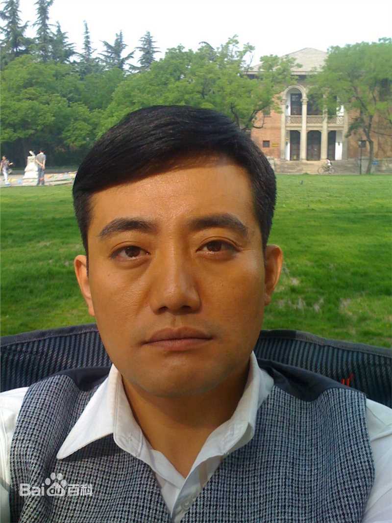 《傅亨》生活照