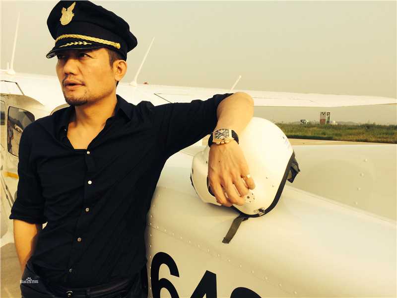 《傅亨》生活照