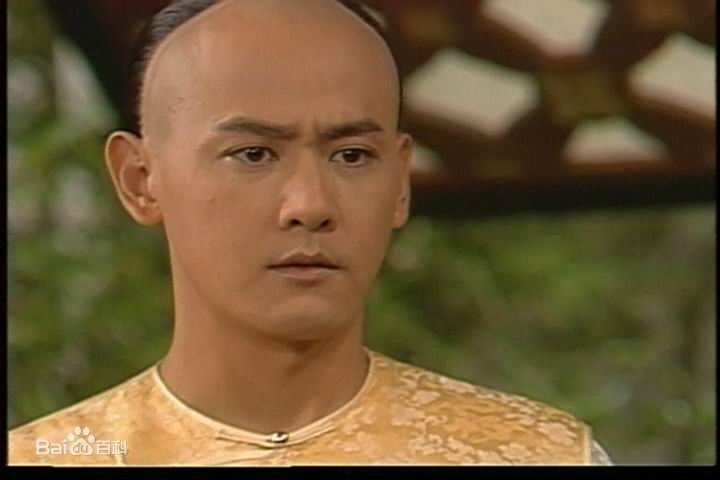 2000年《珍珠彩衣》饰演博尔济吉特守山