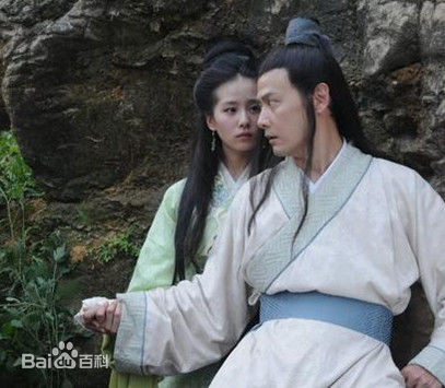 2009年《白蛇后传》饰演鲍仁